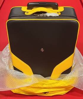 Ferrari 70004627 Genuine Trolley Black With Yellow Stripes P/n F430 Spider Ff Cali