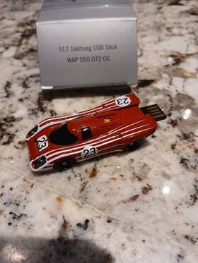 Wap0500720g Porsche Drivers Selection 917 Salzburg 8gb Usb Memory Stick