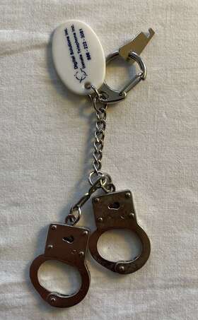 48-0237 V-twin Hand Cuff Design Keychain For All Motorcycle Lovers Harley