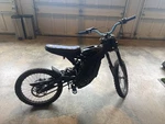 Surron Light Bee Bike Used, Comes With Fox V Core Dot Motocross Helmet: Size. Fixed Price $3300.00.