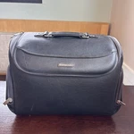 Tourmaster Motorcycle Coaster Sissy Bar Bag Medium Leather Excellent Condition. Fixed Price $99.95.