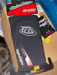 New Troy Speed Padded Knee Sleeve Brace Black Large With Tags. Fixed Price $30.00.