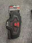 Celtek Kidney Belt Black Medium Evs KBC19-BK-M. Fixed Price $28.00.