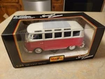 Maisto Special Edition #31956 Red Volkswagen Samba Campervan 1:25. Fixed Price $19.95.